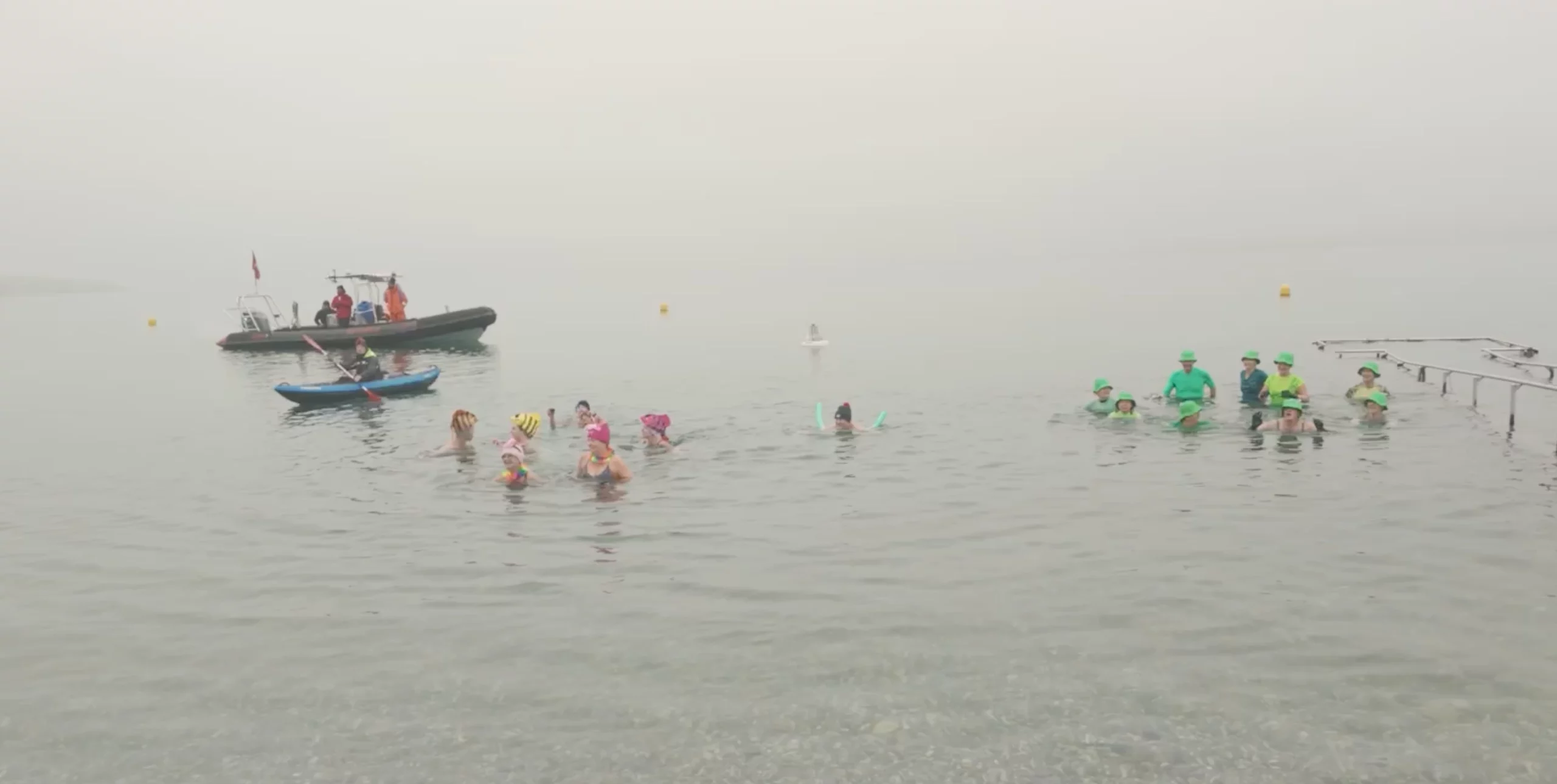 La Nage Glaciale, à la plage de Port-Choiseul, à Versoix